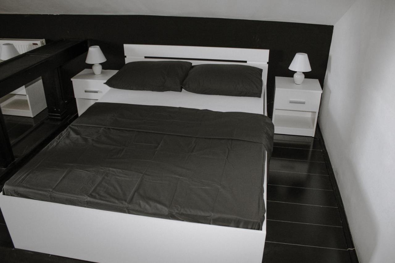 Bianco Nero Appartamento Ni エクステリア 写真